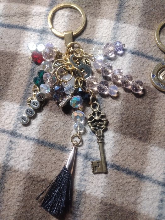 Ключ брелок продам .