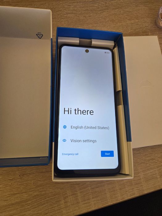 ZTE A75. С кутия.