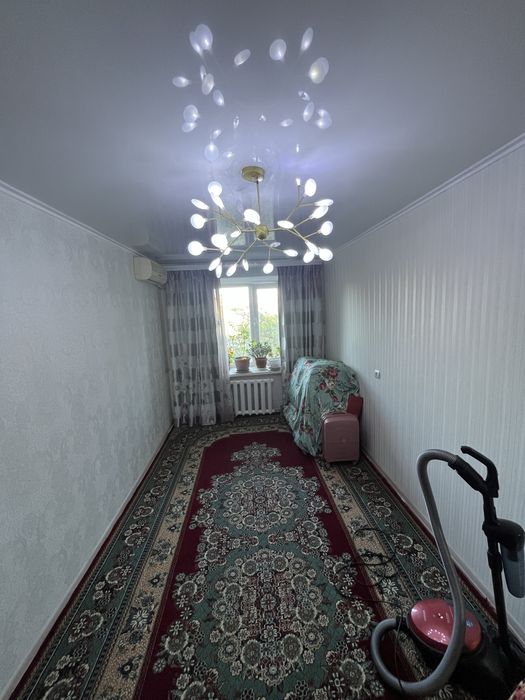 Продам 2 комн. 3/5 в 20мкр.