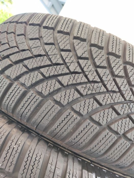 4 бр зимни 225/60/18 Bridgestone