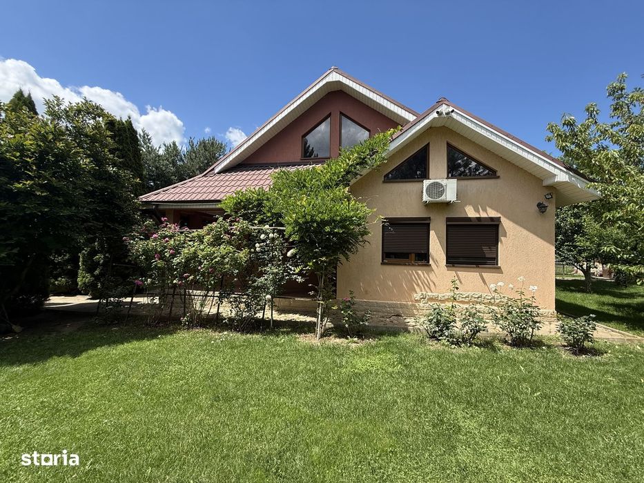 Casă P+1, 160 mp, teren 1.700 mp, complet mobilată, foișor și garaj