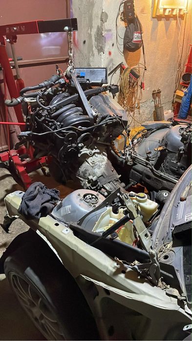 Продавам двигател от бмв Е46 N46B18A валветроник