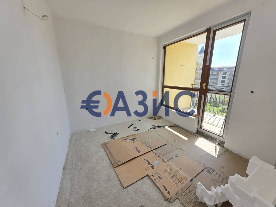 Продава се Двустаен апартамент в к.к. Слънчев бряг - 49 кв.м за 1164 €/кв.м - Снимка #3