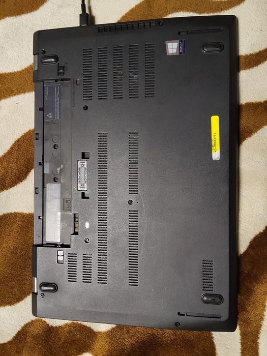 Laptop Lenovo T570 i7-7600u,8gb ,ssd256,15.6fhd