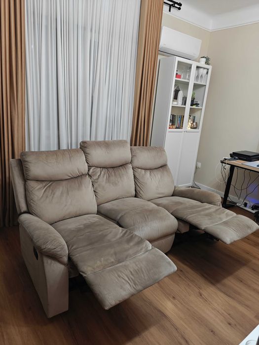 Canapea cu recliner Mobexpert Louis, 3 locuri, stofa, crem
