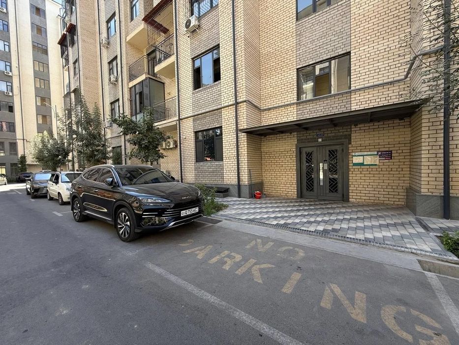 Аренда 4/0/9.ул. Махтумкули 1300 у.е