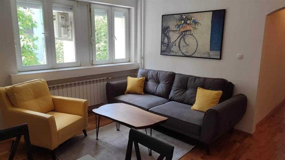 Дава се под наем Двустаен апартамент в Бургас, Възраждане - 65 кв.м за 178.5 € - Снимка #3