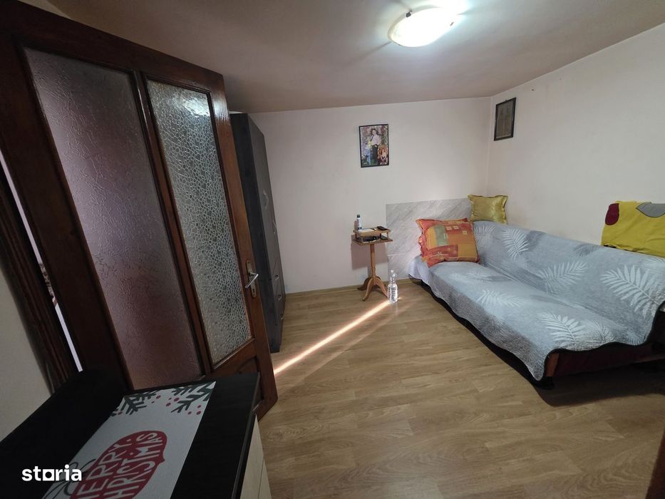 Casa zona Islaz  , sup 239 mp
