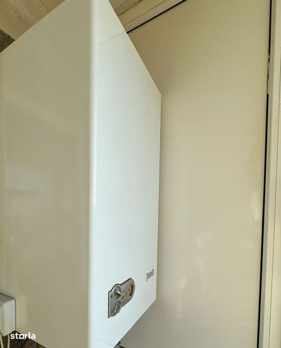 Apartament 3 camere decomandat, zona Calarasilor.