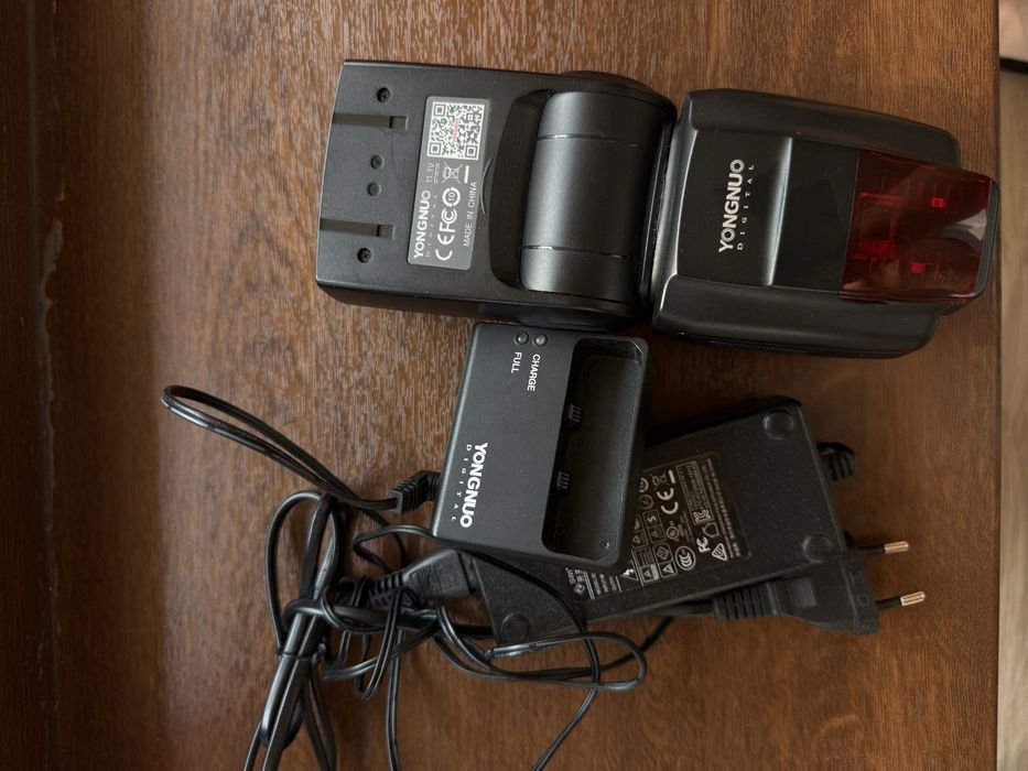 Вспышка накамерная youngnuo YN720 speedlite