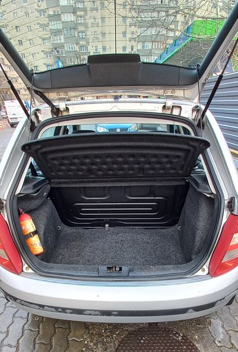 Vand Skoda Fabia 2002, benzina 1.4 L, MPI