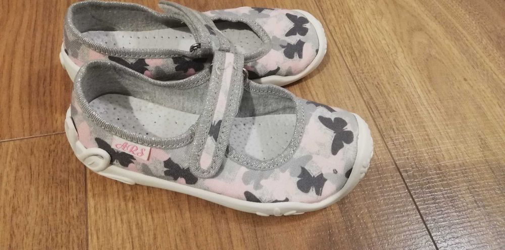 Пантофи и джапанки