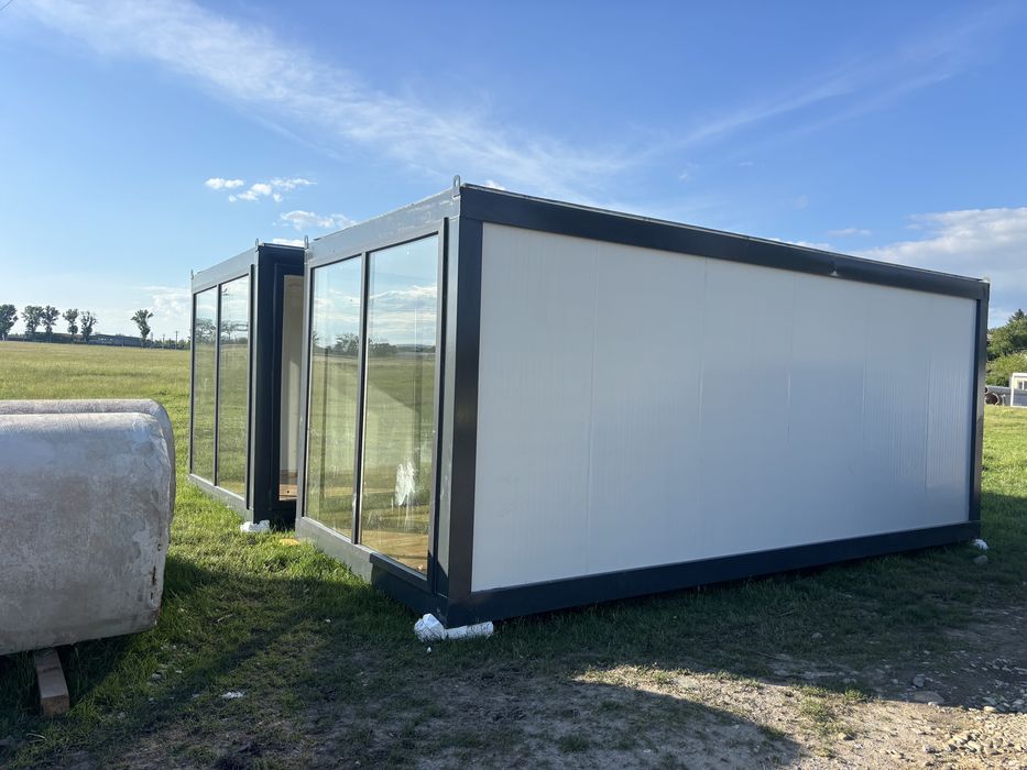 Pe stoc aceste ansamblu de containere 5.4m latime x 6m lungime