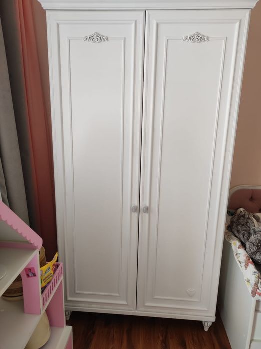Плательный детский шкаф