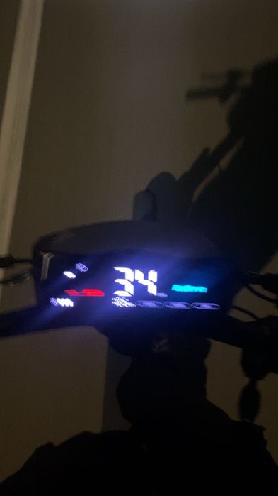 Vand urgent Kukirin g2 2024 cu doar mai putin de 300km