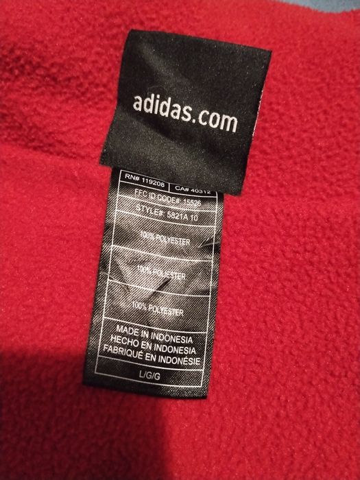 Яке Adidas размер Л