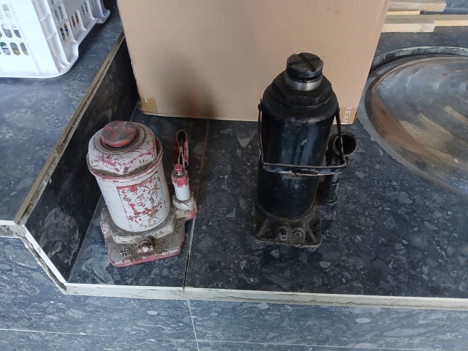 Домкрат гидравлический