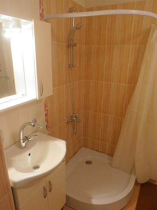 Дава се под наем Двустаен апартамент в София, Гоце Делчев - 70 кв.м за 561 € - Снимка #7