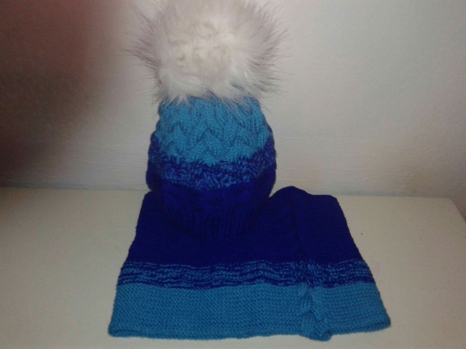 Set caciula si de pus la git sau fular