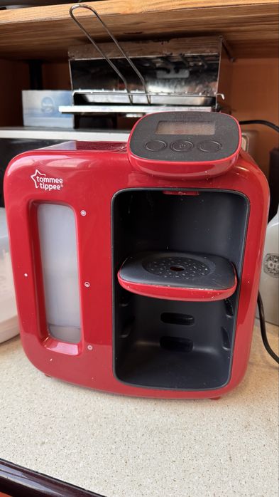 Електрически уред за приготвяне на адаптирано мляко Tommee Tippee