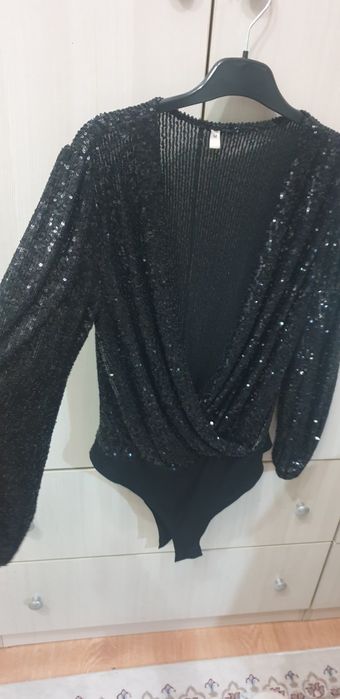 Боди с пайетками