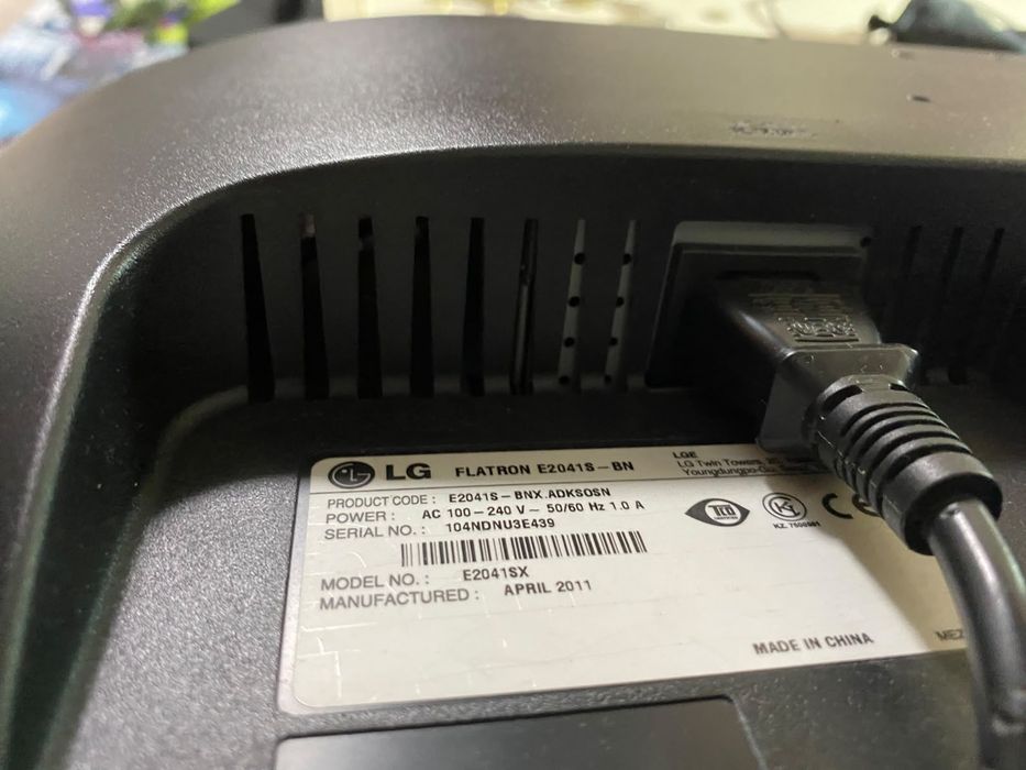 монитора LG Flatron E2041S-BN