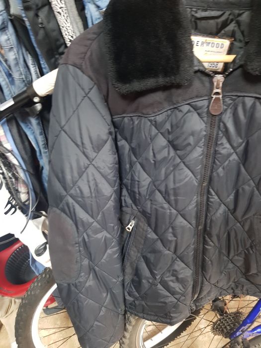 Продава се мъжко палто