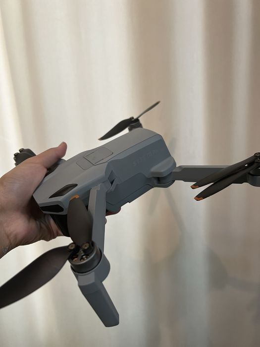 Продаю дрон новый