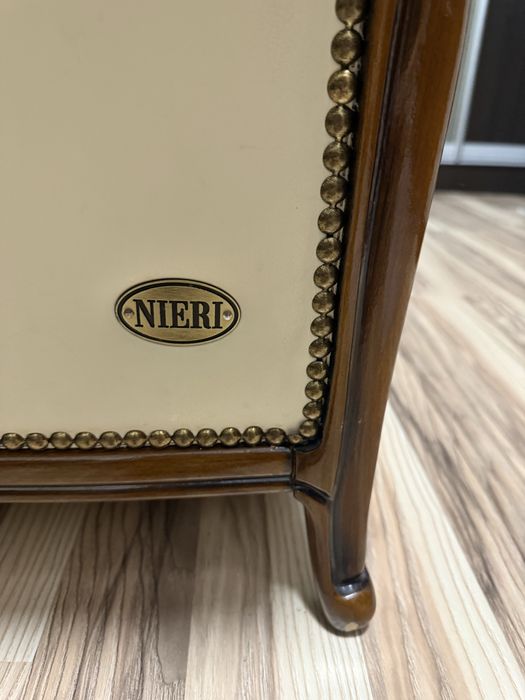 Диван nieri.