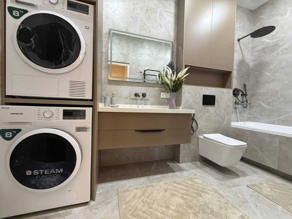 Продаётся 4-х ком кв в ЖК Sayram напротив NRG Mirzo Ulugbek ,Буз Базар