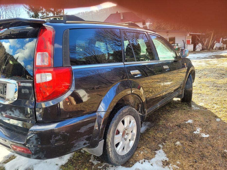 Bara, farurii, capota  Mitsubishi Hover