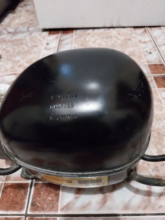 Compresor combina frigorifica Indesit