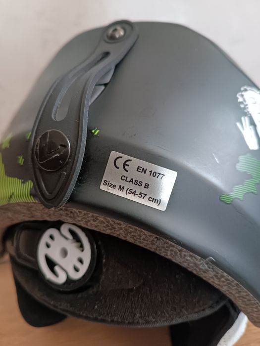 Ски каска размер М 54-57 см