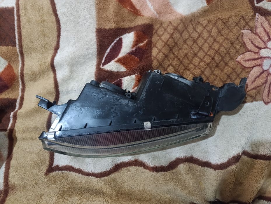 Фары на Мицубиси Галант 8