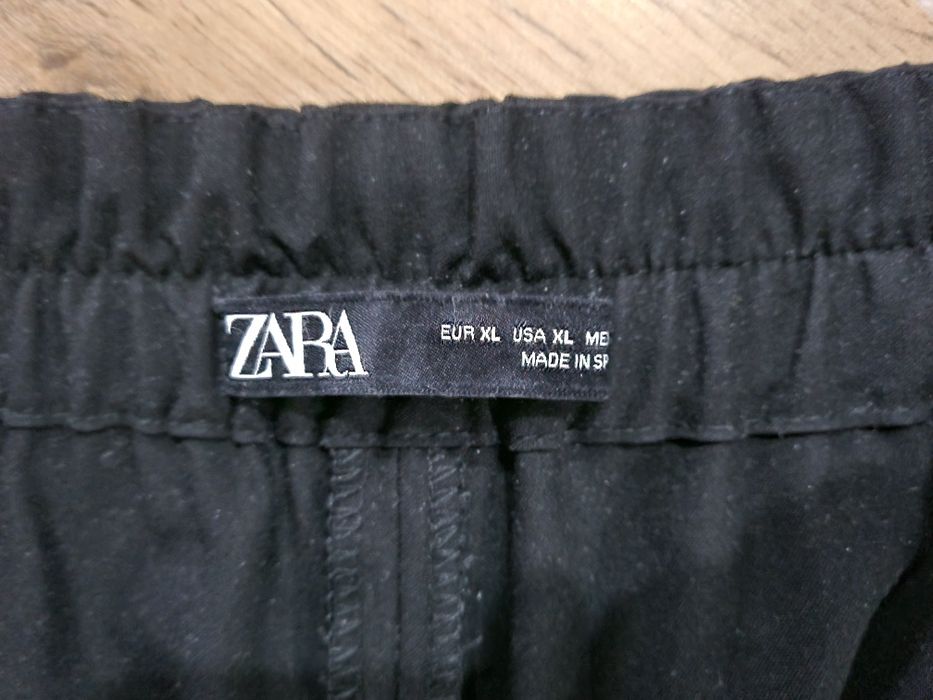 Брюки женские чёрные классические с 2- боковыми карманами Zara.