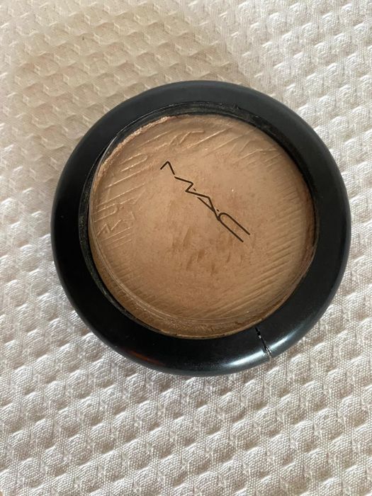 Pudra iluminatoare Mac