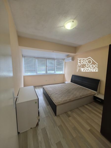 Обзаведен тристаен апартамент за продажба до Енергото