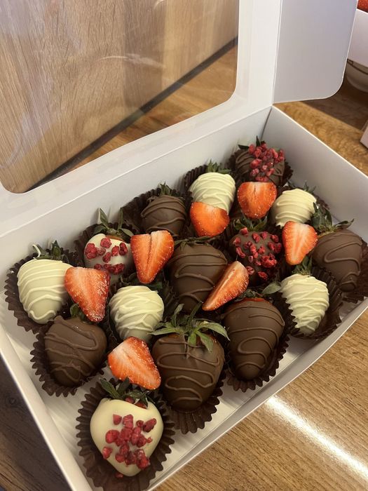 клубника в шоколаде