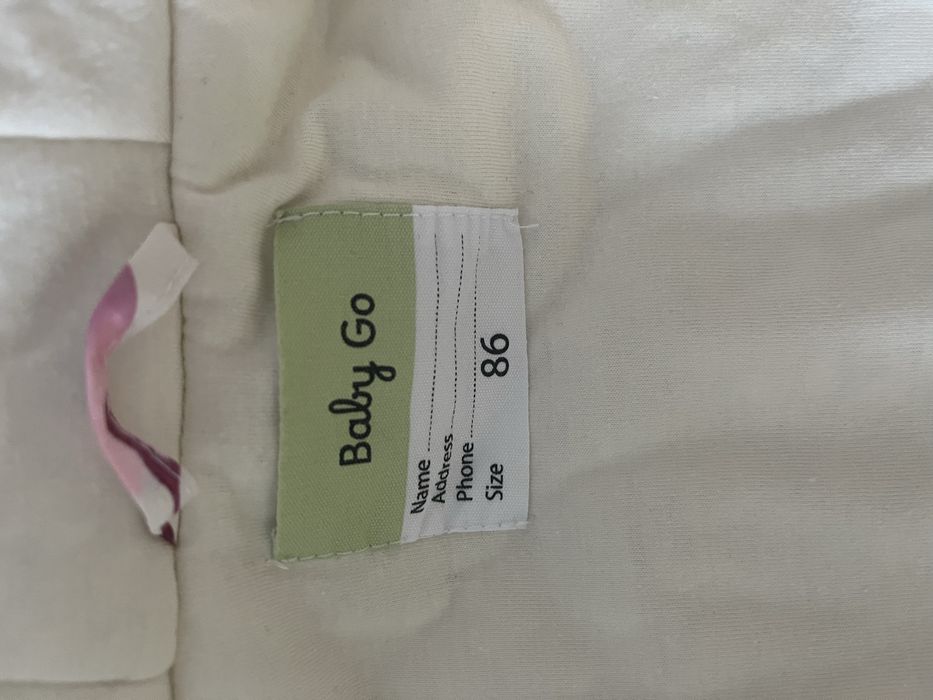 Продам осень весна куртку на девочку