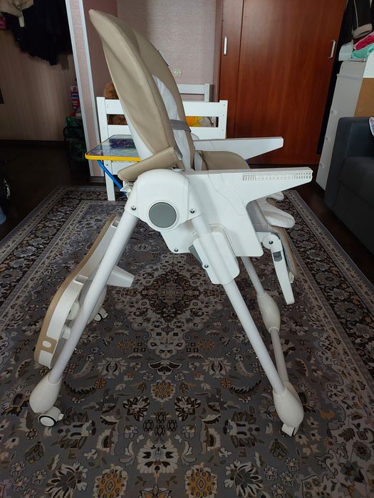 Продам стульчик для кормления