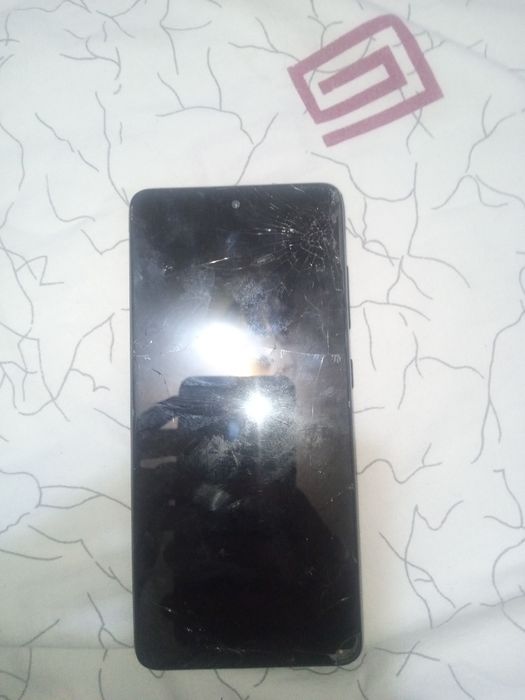 Техно Спарк 2 Самсунг а51