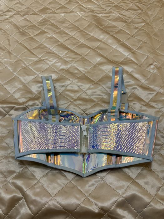 Бюстие на Dolls Kill