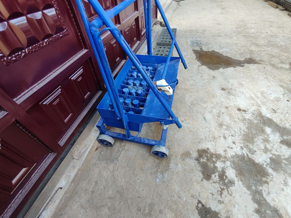 Shlakablok apparat sotiladi