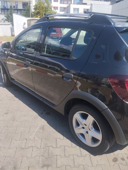De vânzare Dacia Sandero stepvay benz acte la zi stare foarte bună km 165miina îmatriculat stare foarte bună telefon 0744785616