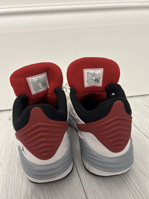 Jordan Max Aura 5 Red (redus de la 350)