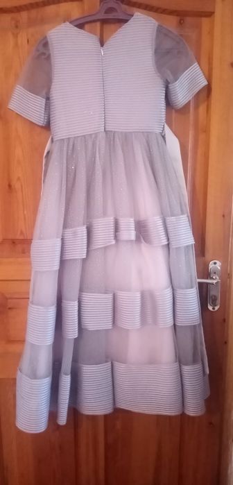 Красивое платье пушистое