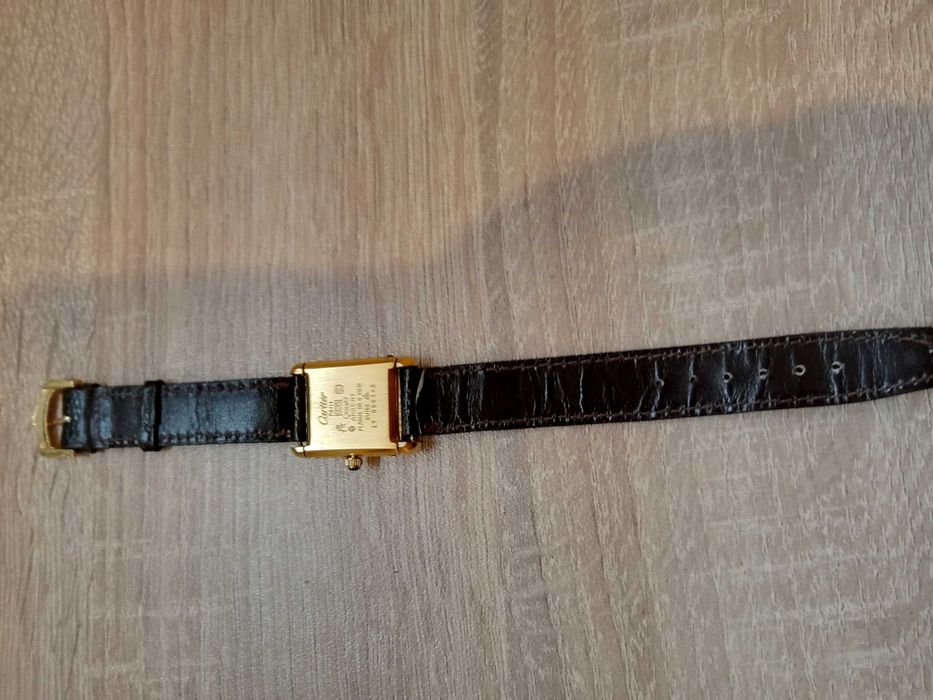 Cartier оригинален ,луксозен дамски часовник