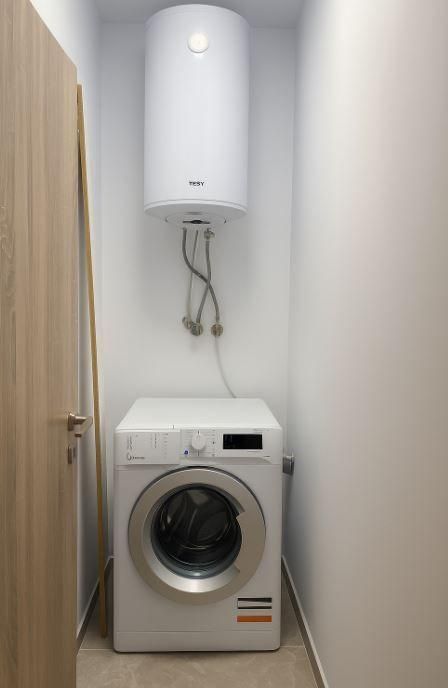 Дава се под наем Двустаен апартамент в Варна, Победа - 65 кв.м за 525 € - Снимка #5