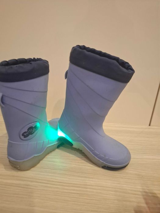 Обувки за момиченце.