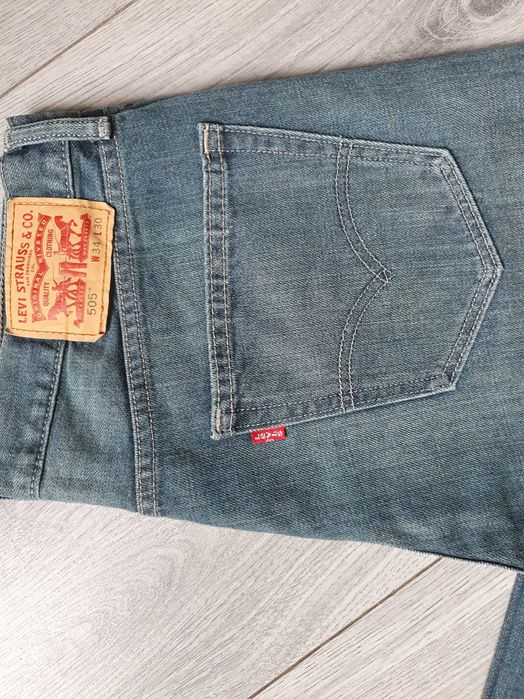 Blugi LEVI'S 505 - Marime W34 L30 (Talie 90 cm)
